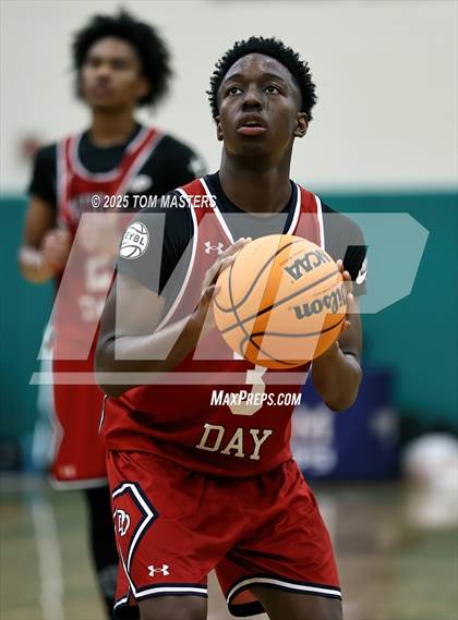 Thumbnail 1 in Davidson Day @ Myers Park (George Lynch Invitational) photogallery.