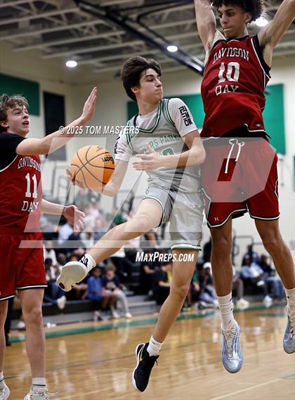 Thumbnail 2 in Davidson Day @ Myers Park (George Lynch Invitational) photogallery.