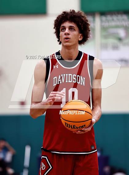 Thumbnail 1 in Davidson Day @ Myers Park (George Lynch Invitational) photogallery.