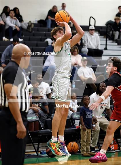 Thumbnail 1 in Davidson Day @ Myers Park (George Lynch Invitational) photogallery.