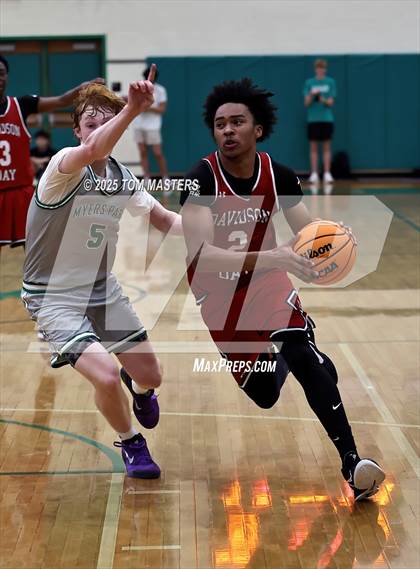 Thumbnail 1 in Davidson Day @ Myers Park (George Lynch Invitational) photogallery.