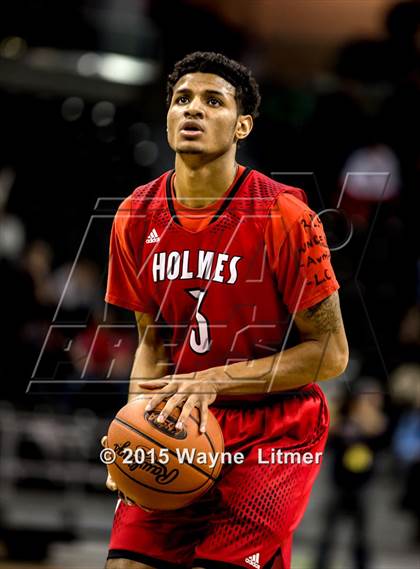 Thumbnail 1 in Holmes vs Newport Central Catholic (9th Region Tournament) photogallery.