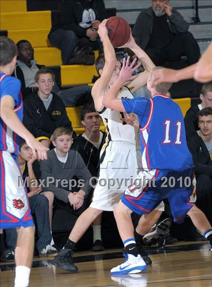 Thumbnail 3 in JV: Del Oro vs Folsom (Del Oro JV Invitational) photogallery.