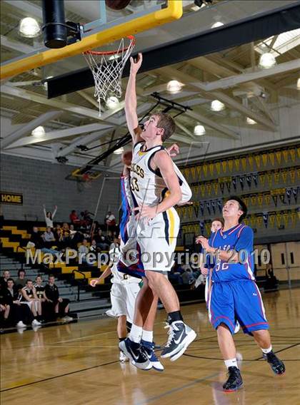 Thumbnail 1 in JV: Del Oro vs Folsom (Del Oro JV Invitational) photogallery.