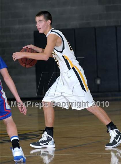 Thumbnail 2 in JV: Del Oro vs Folsom (Del Oro JV Invitational) photogallery.