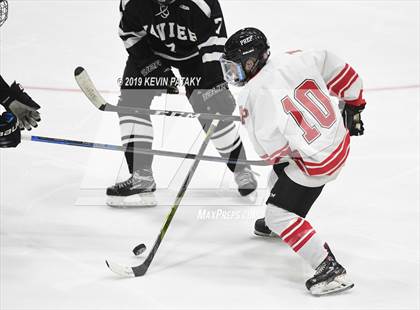 Thumbnail 2 in Xavier vs. Fairfield Prep (CIAC D1 Semifinal) photogallery.