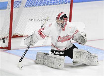 Thumbnail 3 in Xavier vs. Fairfield Prep (CIAC D1 Semifinal) photogallery.