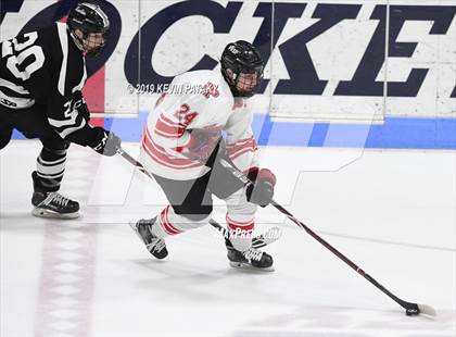 Thumbnail 2 in Xavier vs. Fairfield Prep (CIAC D1 Semifinal) photogallery.