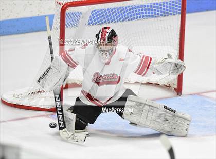 Thumbnail 3 in Xavier vs. Fairfield Prep (CIAC D1 Semifinal) photogallery.