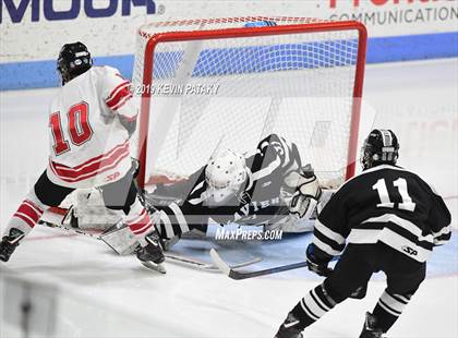 Thumbnail 3 in Xavier vs. Fairfield Prep (CIAC D1 Semifinal) photogallery.