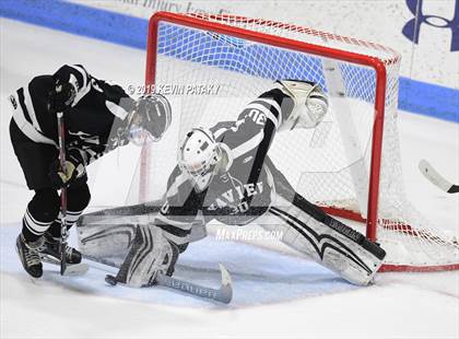 Thumbnail 3 in Xavier vs. Fairfield Prep (CIAC D1 Semifinal) photogallery.