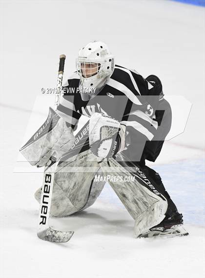 Thumbnail 3 in Xavier vs. Fairfield Prep (CIAC D1 Semifinal) photogallery.
