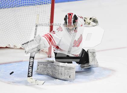 Thumbnail 2 in Xavier vs. Fairfield Prep (CIAC D1 Semifinal) photogallery.