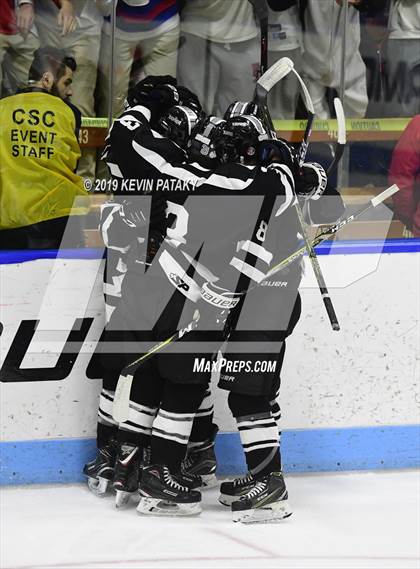 Thumbnail 2 in Xavier vs. Fairfield Prep (CIAC D1 Semifinal) photogallery.