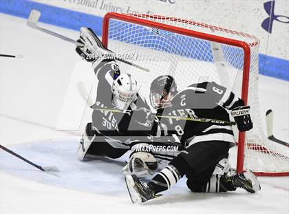 Thumbnail 3 in Xavier vs. Fairfield Prep (CIAC D1 Semifinal) photogallery.