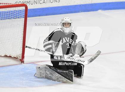 Thumbnail 3 in Xavier vs. Fairfield Prep (CIAC D1 Semifinal) photogallery.
