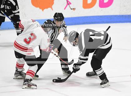 Thumbnail 2 in Xavier vs. Fairfield Prep (CIAC D1 Semifinal) photogallery.