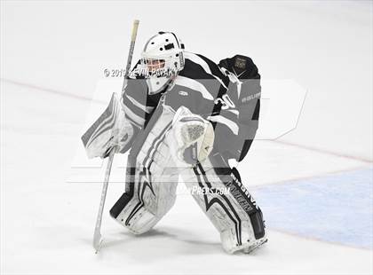 Thumbnail 1 in Xavier vs. Fairfield Prep (CIAC D1 Semifinal) photogallery.