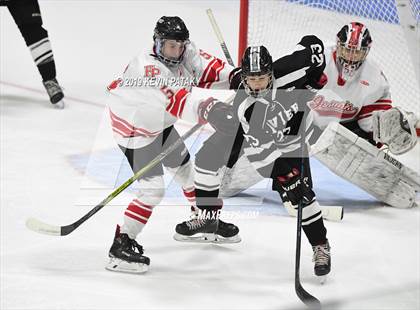 Thumbnail 2 in Xavier vs. Fairfield Prep (CIAC D1 Semifinal) photogallery.