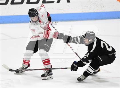 Thumbnail 3 in Xavier vs. Fairfield Prep (CIAC D1 Semifinal) photogallery.