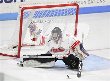 Thumbnail 3 in Xavier vs. Fairfield Prep (CIAC D1 Semifinal) photogallery.