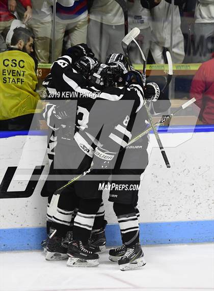 Thumbnail 1 in Xavier vs. Fairfield Prep (CIAC D1 Semifinal) photogallery.