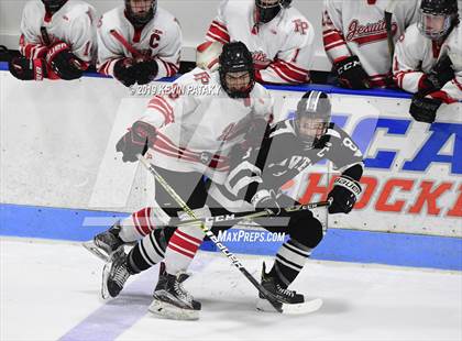 Thumbnail 3 in Xavier vs. Fairfield Prep (CIAC D1 Semifinal) photogallery.