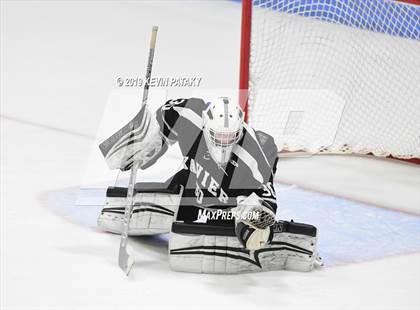 Thumbnail 2 in Xavier vs. Fairfield Prep (CIAC D1 Semifinal) photogallery.