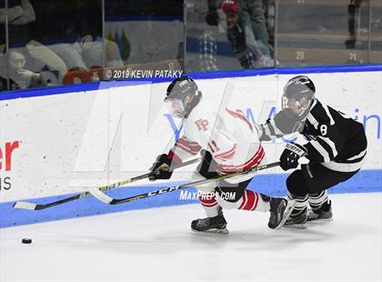 Thumbnail 2 in Xavier vs. Fairfield Prep (CIAC D1 Semifinal) photogallery.