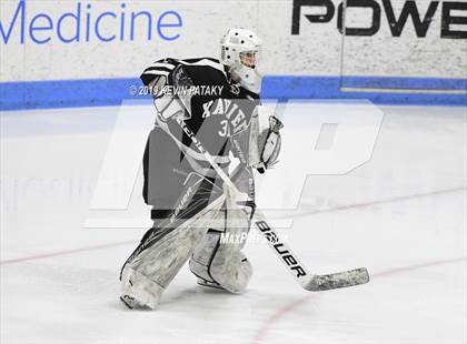 Thumbnail 2 in Xavier vs. Fairfield Prep (CIAC D1 Semifinal) photogallery.