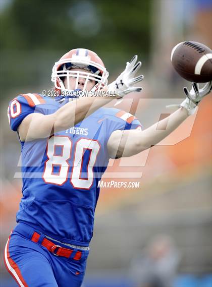 Thumbnail 1 in Jemison @ Chilton County photogallery.