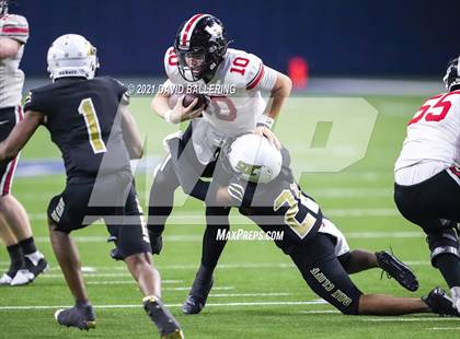 Thumbnail 3 in South Oak Cliff vs. Lovejoy (UIL 5A D2 Quarterfinal Final) photogallery.