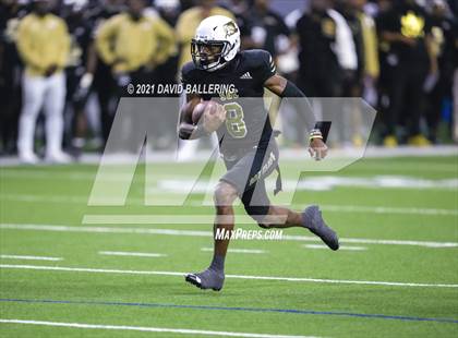 Thumbnail 1 in South Oak Cliff vs. Lovejoy (UIL 5A D2 Quarterfinal Final) photogallery.