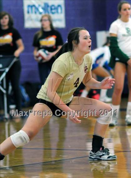 Thumbnail 1 in Central Catholic vs. Gilbert (2010 Durango Fall Classic) photogallery.