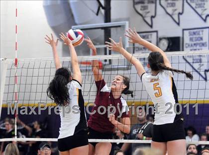 Thumbnail 1 in Central Catholic vs. Gilbert (2010 Durango Fall Classic) photogallery.
