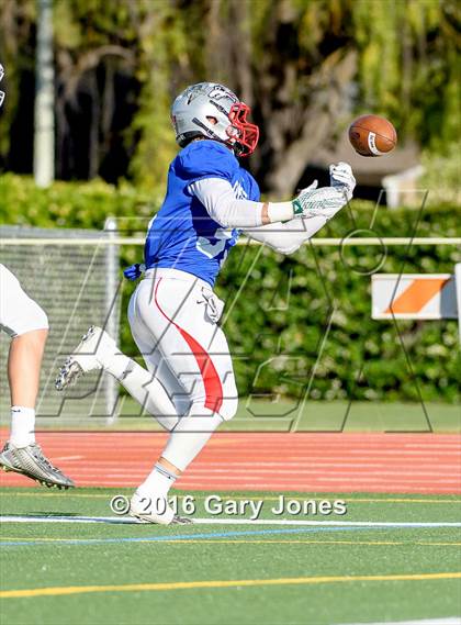 Thumbnail 2 in Sacramento Optimist All-Star Game (North vs. South) photogallery.