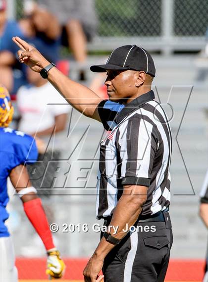 Thumbnail 2 in Sacramento Optimist All-Star Game (North vs. South) photogallery.