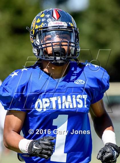 Thumbnail 1 in Sacramento Optimist All-Star Game (North vs. South) photogallery.