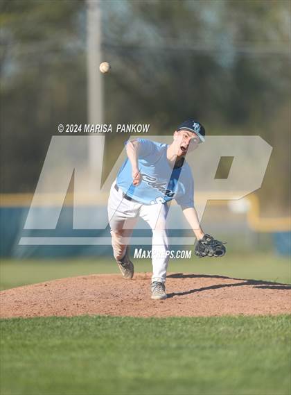 Thumbnail 2 in Bishop Grimes vs Cazenovia photogallery.