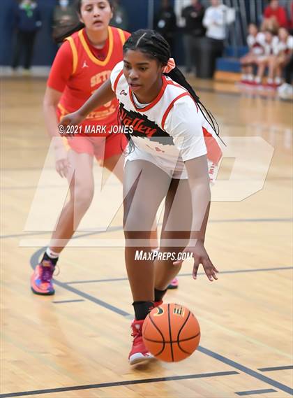 Thumbnail 3 in Mount Miguel vs. Seton Catholic (Nike Tournament of Champions) photogallery.