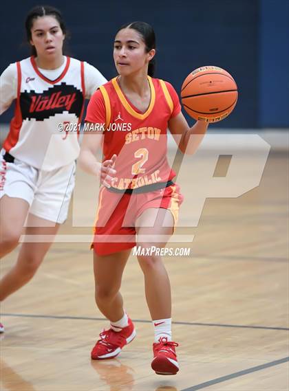 Thumbnail 2 in Mount Miguel vs. Seton Catholic (Nike Tournament of Champions) photogallery.