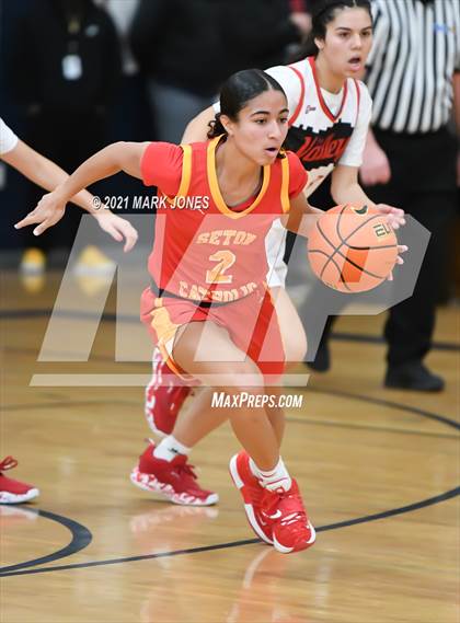 Thumbnail 1 in Mount Miguel vs. Seton Catholic (Nike Tournament of Champions) photogallery.