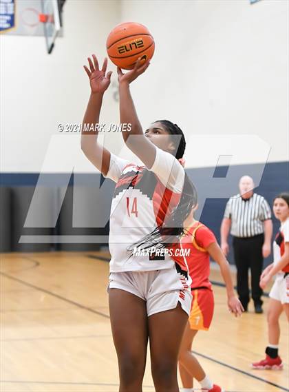 Thumbnail 3 in Mount Miguel vs. Seton Catholic (Nike Tournament of Champions) photogallery.