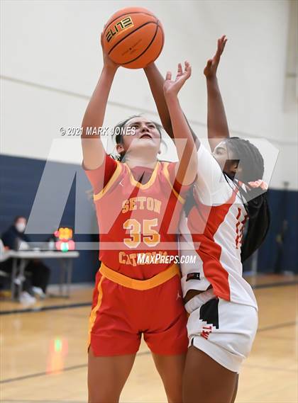 Thumbnail 2 in Mount Miguel vs. Seton Catholic (Nike Tournament of Champions) photogallery.