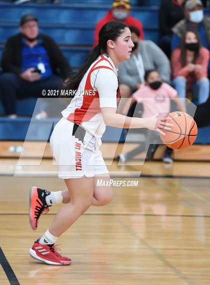 Thumbnail 3 in Mount Miguel vs. Seton Catholic (Nike Tournament of Champions) photogallery.
