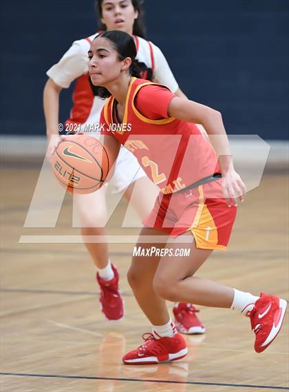Thumbnail 2 in Mount Miguel vs. Seton Catholic (Nike Tournament of Champions) photogallery.