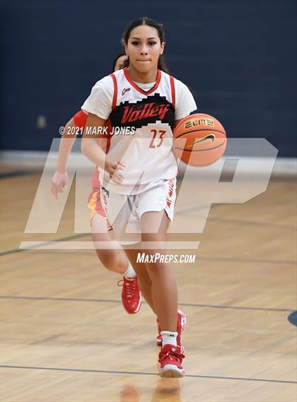 Thumbnail 1 in Mount Miguel vs. Seton Catholic (Nike Tournament of Champions) photogallery.