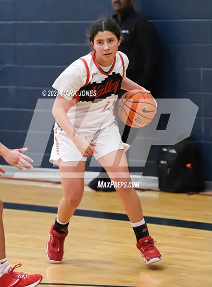 Thumbnail 2 in Mount Miguel vs. Seton Catholic (Nike Tournament of Champions) photogallery.