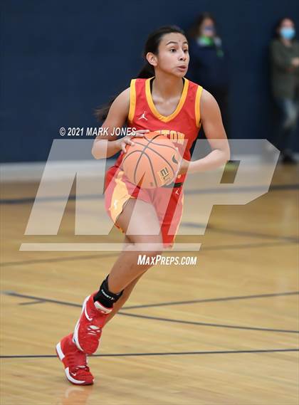 Thumbnail 3 in Mount Miguel vs. Seton Catholic (Nike Tournament of Champions) photogallery.