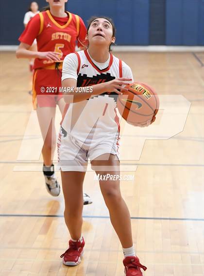 Thumbnail 1 in Mount Miguel vs. Seton Catholic (Nike Tournament of Champions) photogallery.